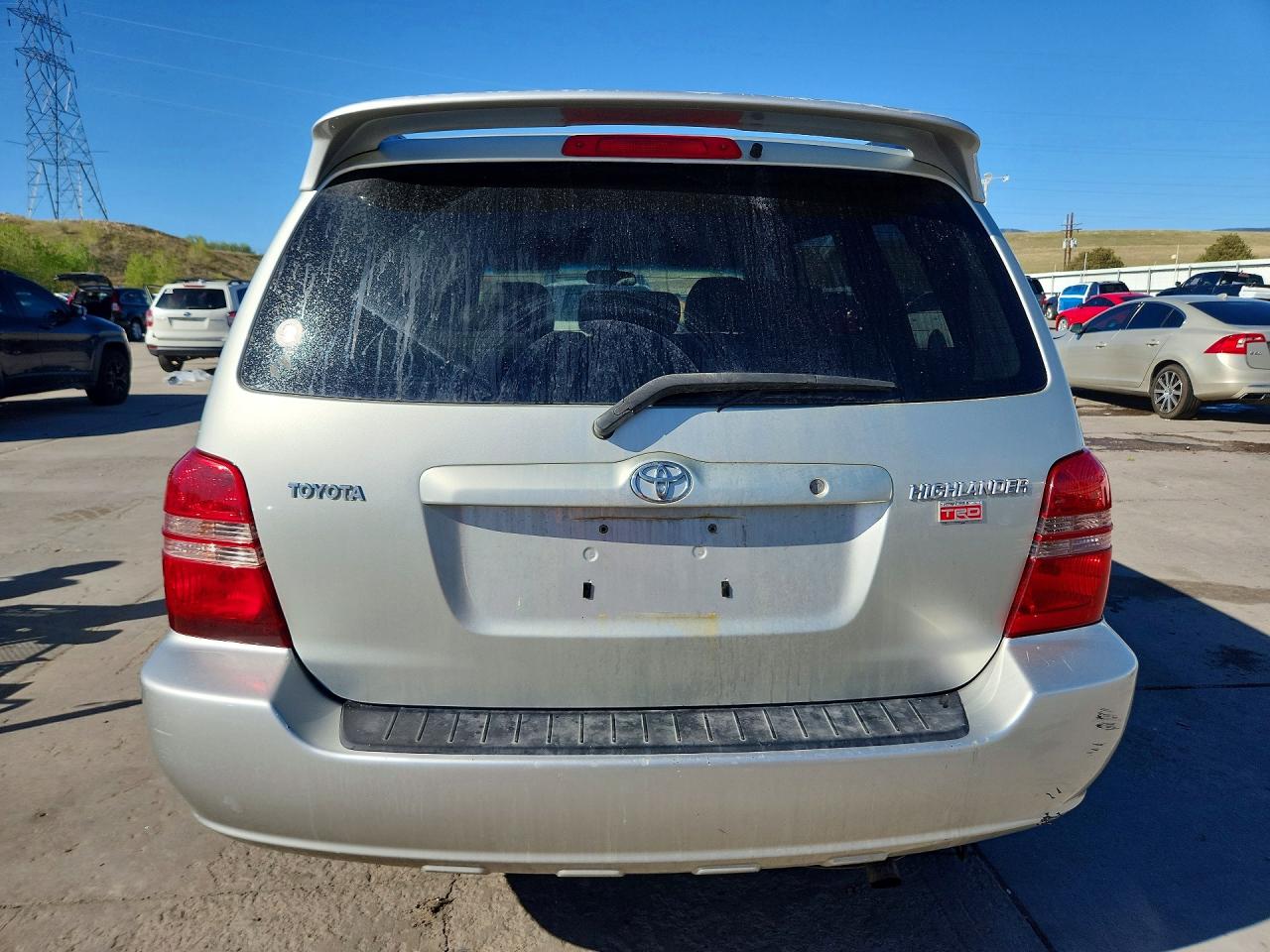2003 TOYOTA HIGHLANDER BASE photo 11