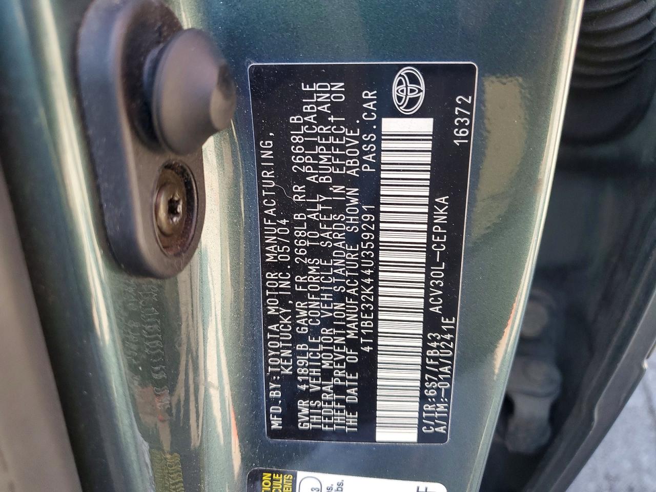 2004 TOYOTA CAMRY LE photo 23