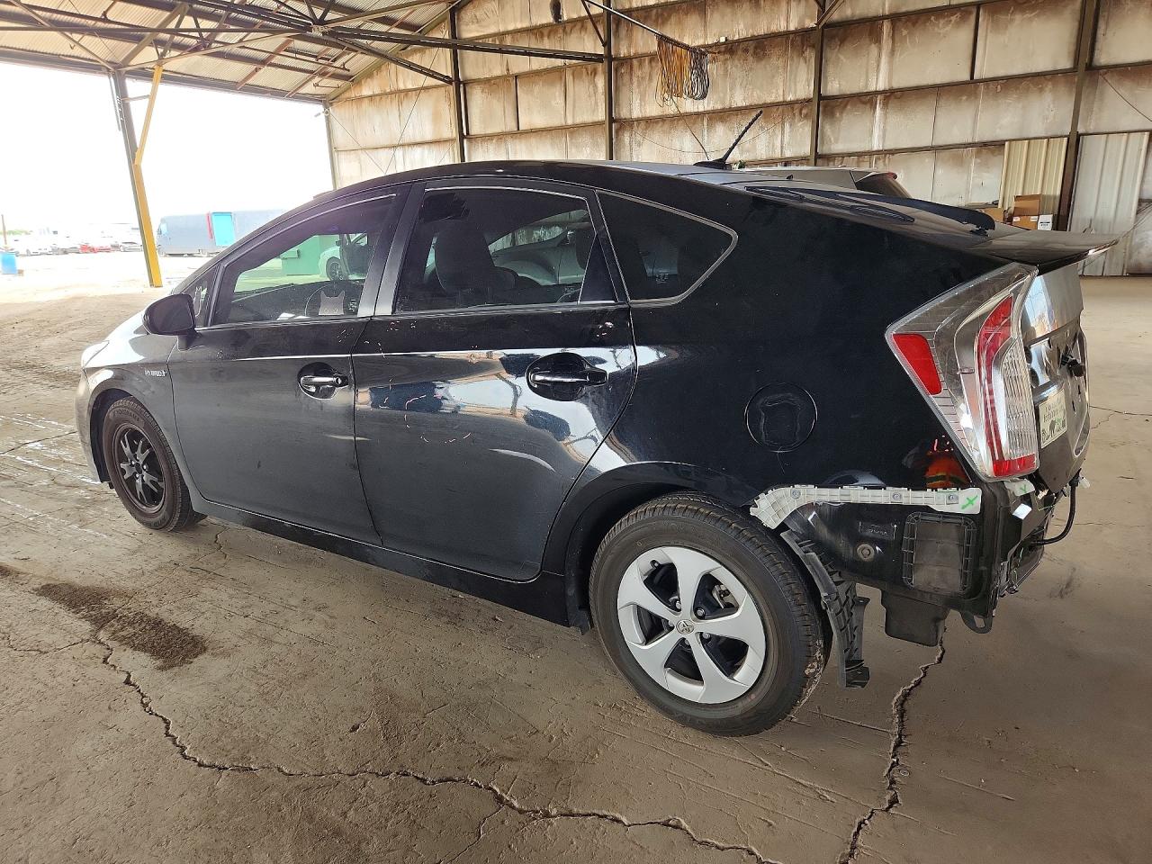 2014 TOYOTA PRIUS THREE photo 3