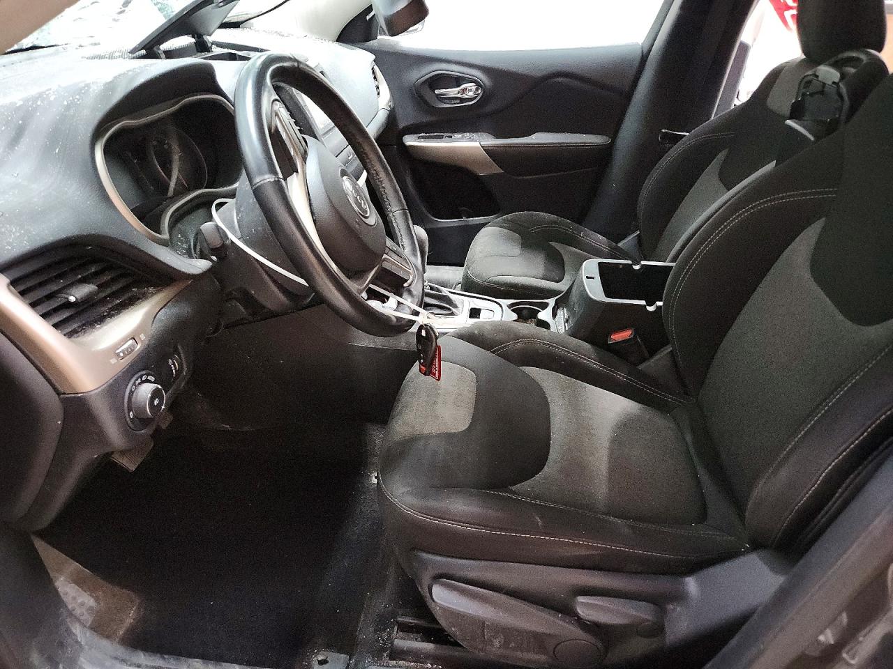 2018 JEEP CHEROKEE LATITUDE photo 13