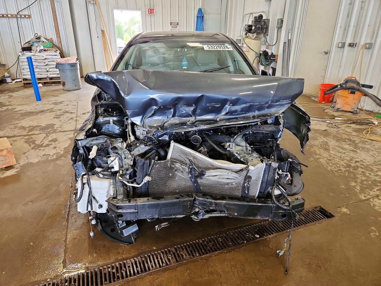 2016 TOYOTA COROLLA LE photo 9