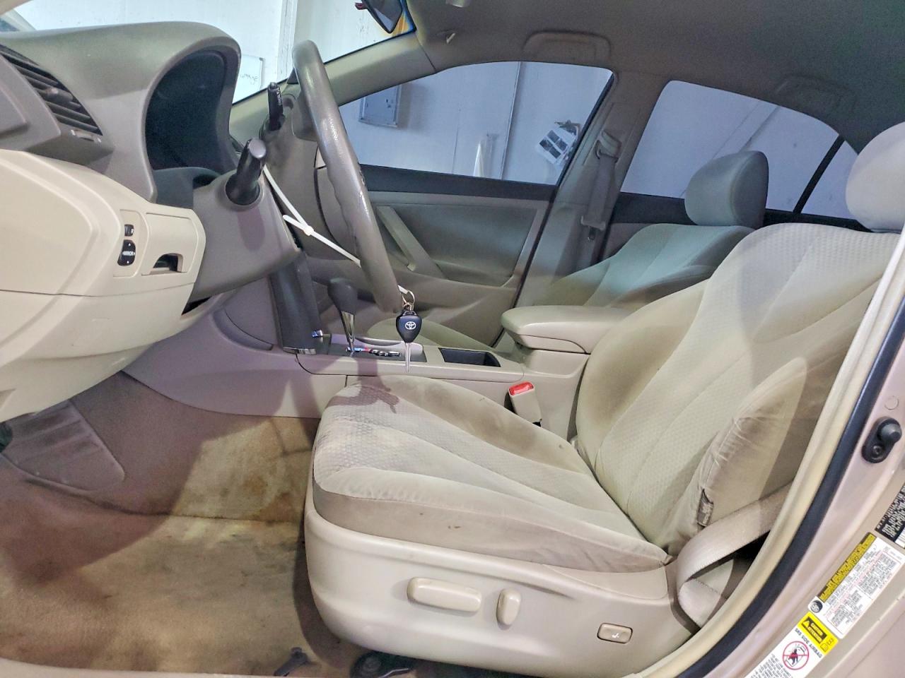 2007 TOYOTA CAMRY LE photo 25