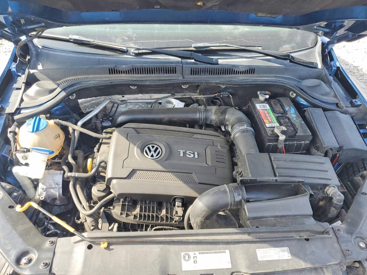 2015 VOLKSWAGEN JETTA SE photo 19
