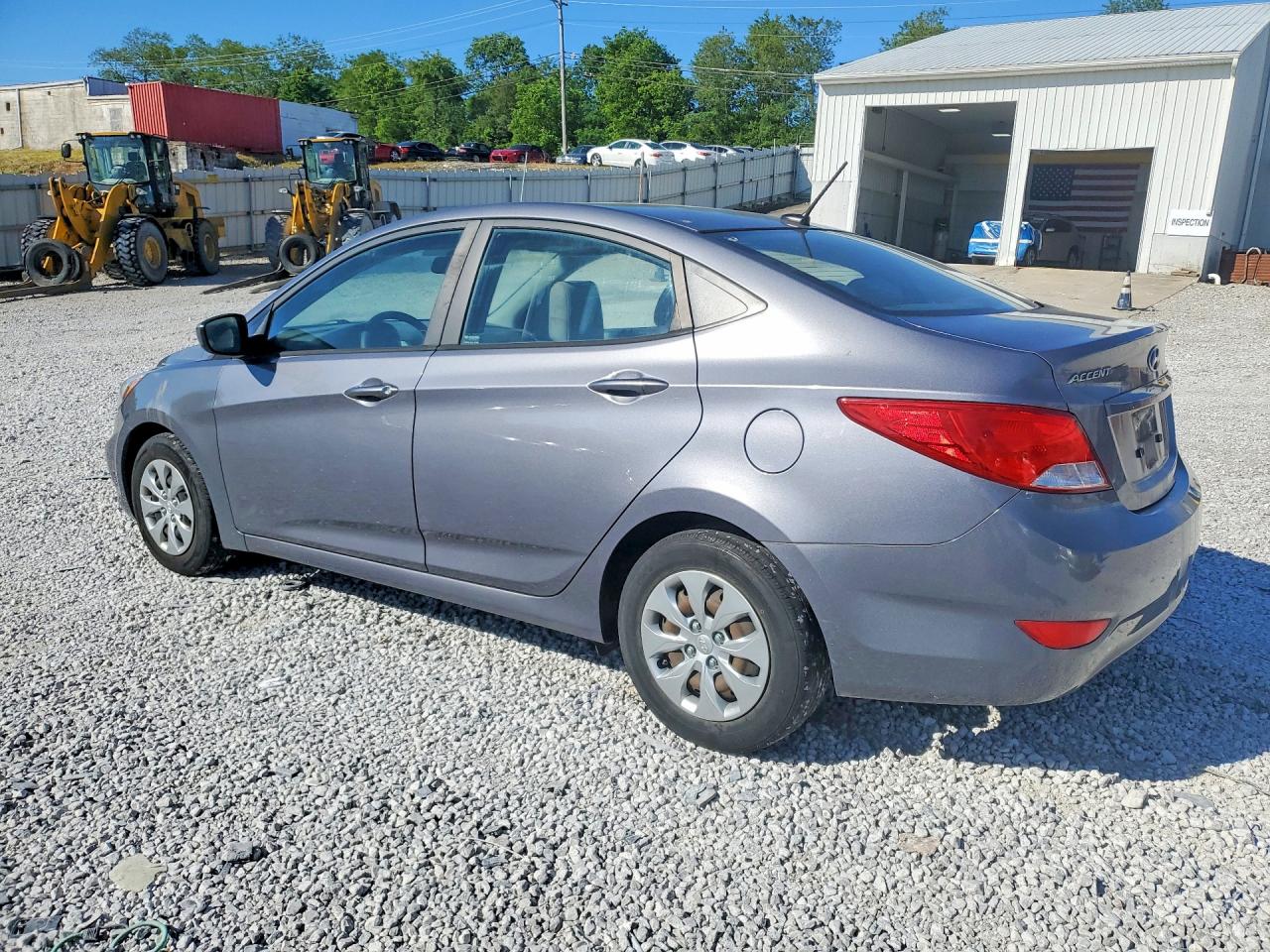 2017 HYUNDAI ACCENT SE photo 3
