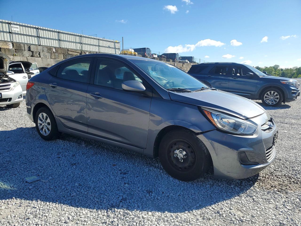 2017 HYUNDAI ACCENT SE photo 7
