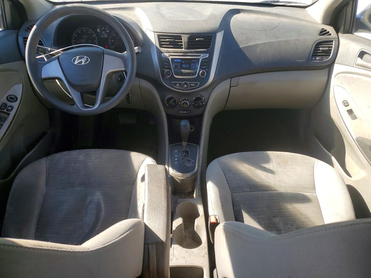 2017 HYUNDAI ACCENT SE photo 15