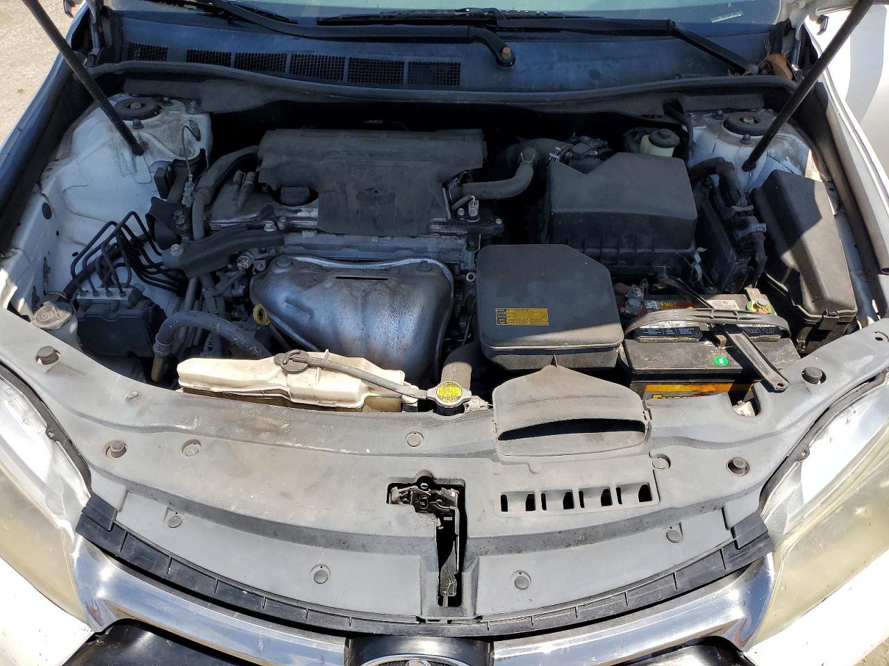 2015 TOYOTA CAMRY SE photo 11