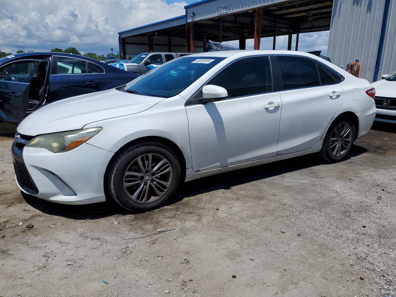 2015 TOYOTA CAMRY