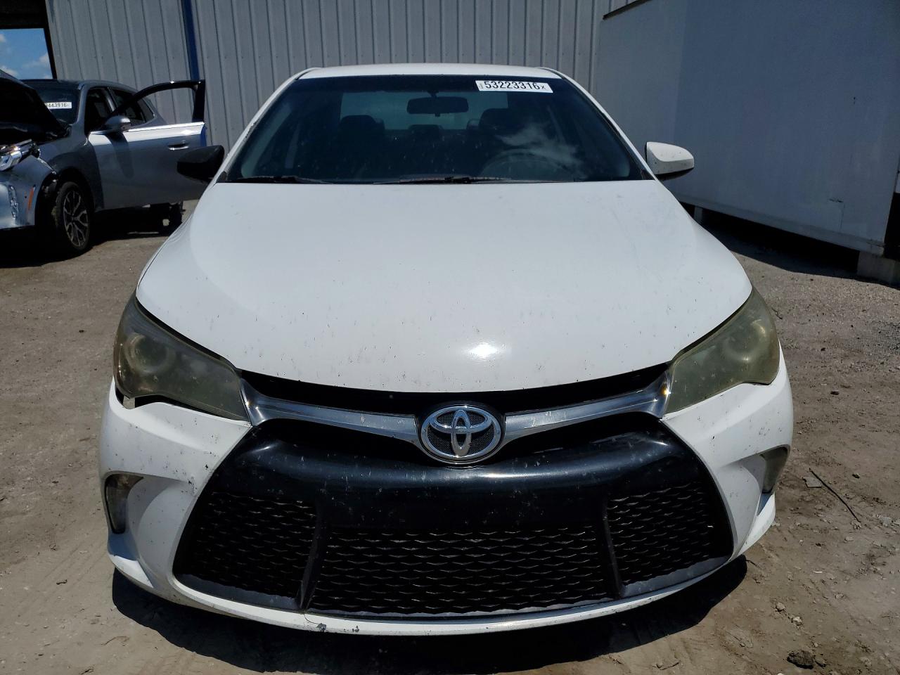 2015 TOYOTA CAMRY SE photo 5
