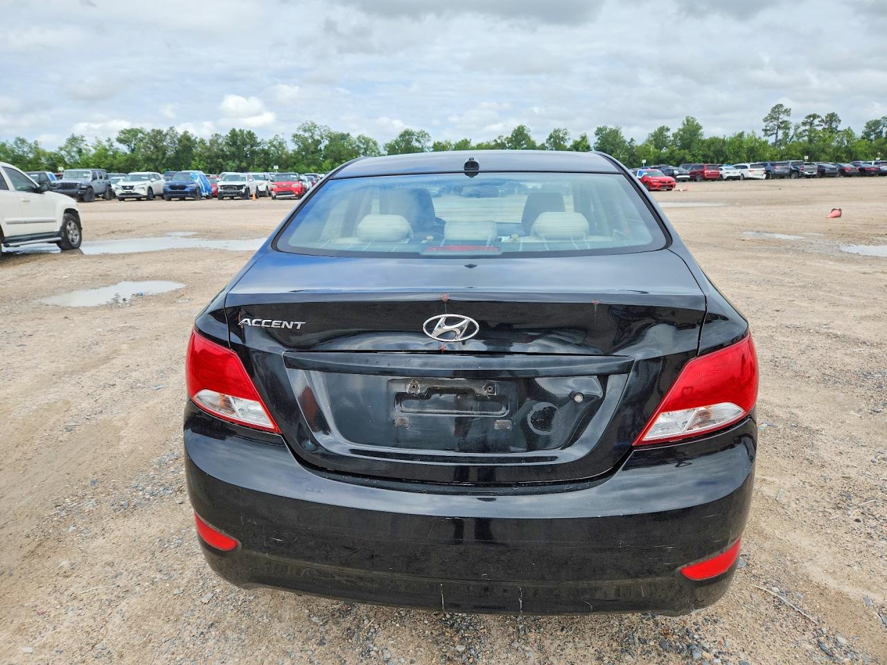 2016 HYUNDAI ACCENT SE photo 11