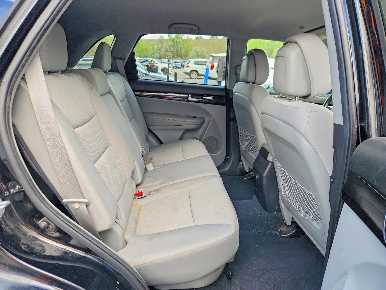 2012 KIA SORENTO LX photo 21