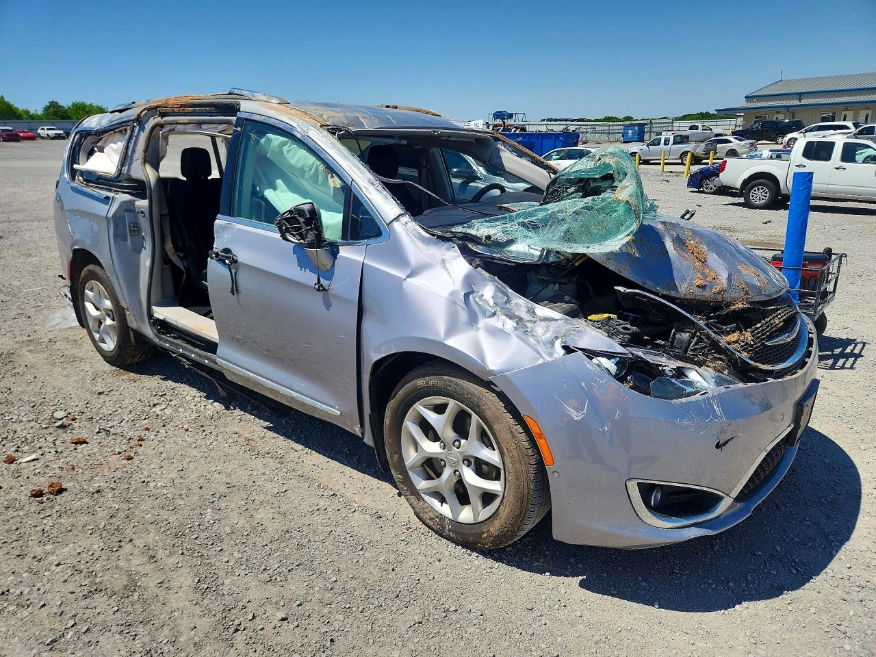 2019 CHRYSLER PACIFICA TOURING L PLUS photo 10