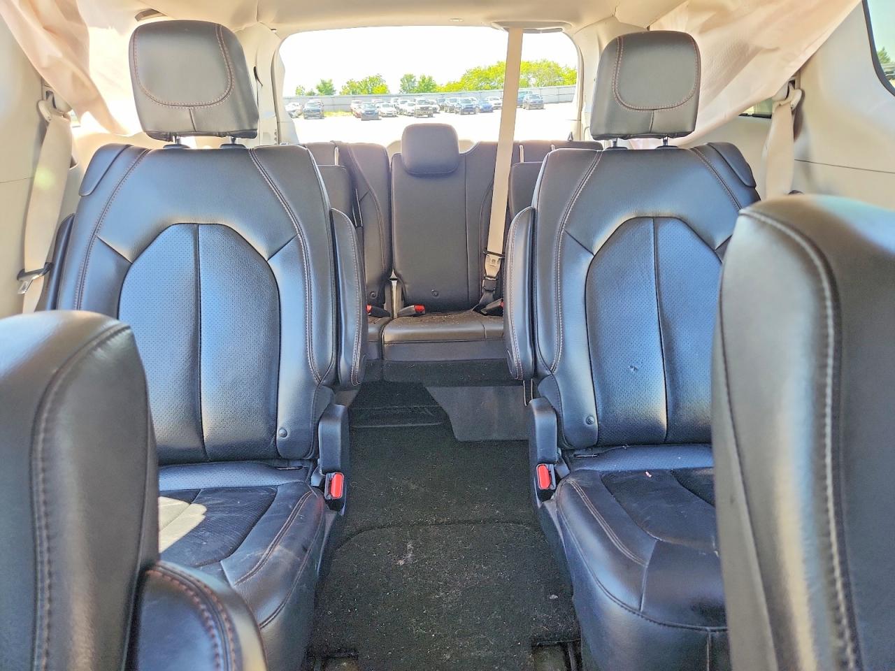 2019 CHRYSLER PACIFICA TOURING L PLUS photo 28