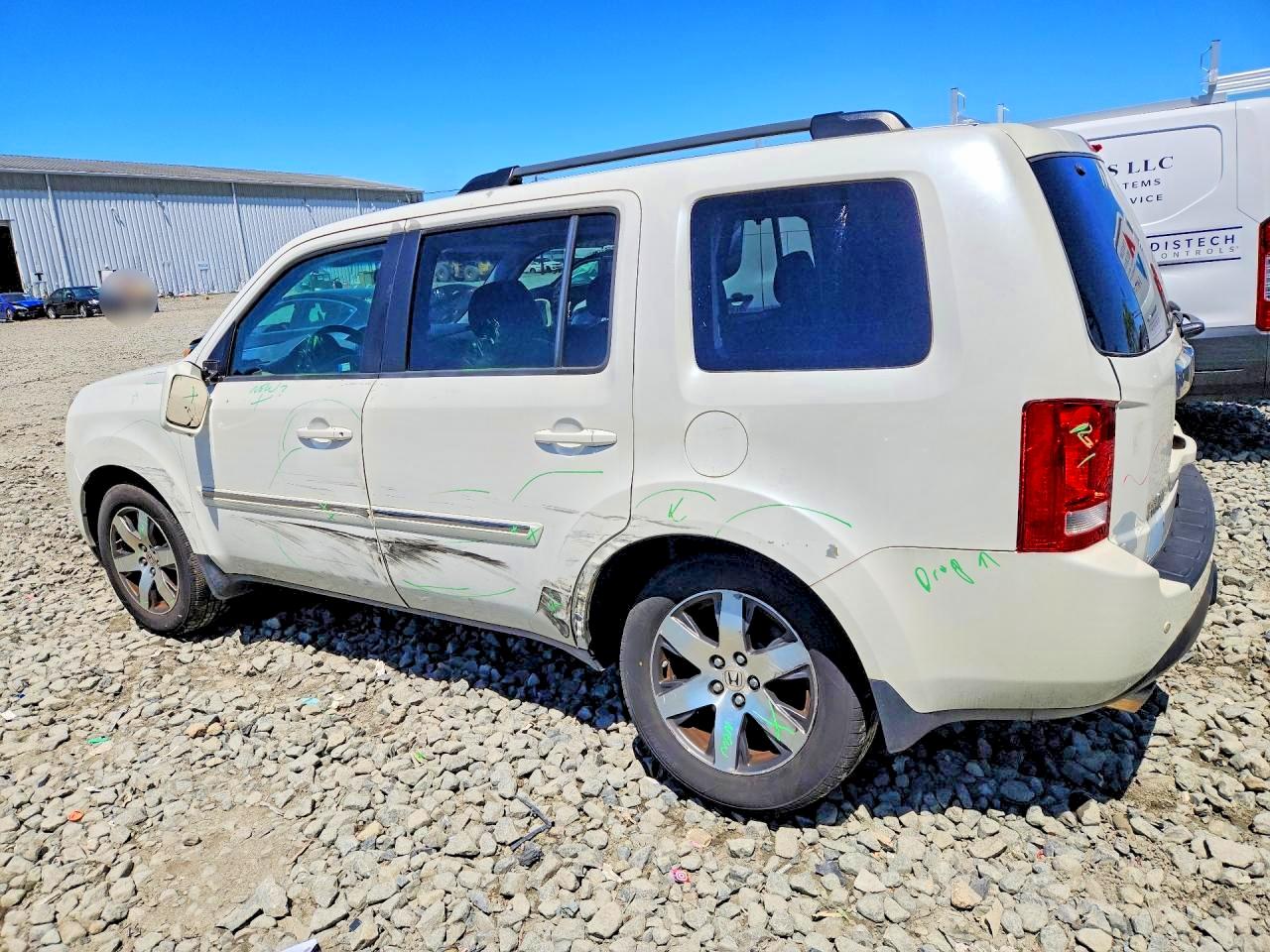 2013 HONDA PILOT TOURING photo 4