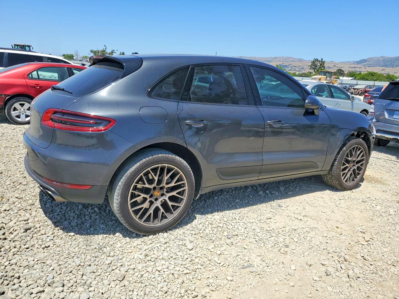 2017 PORSCHE MACAN S photo 5