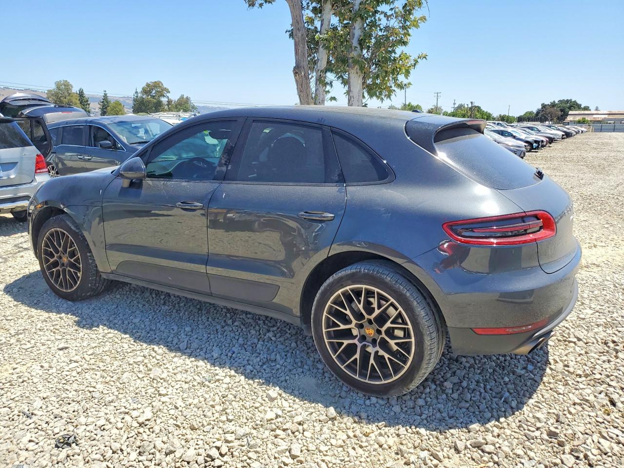 2017 PORSCHE MACAN S photo 3
