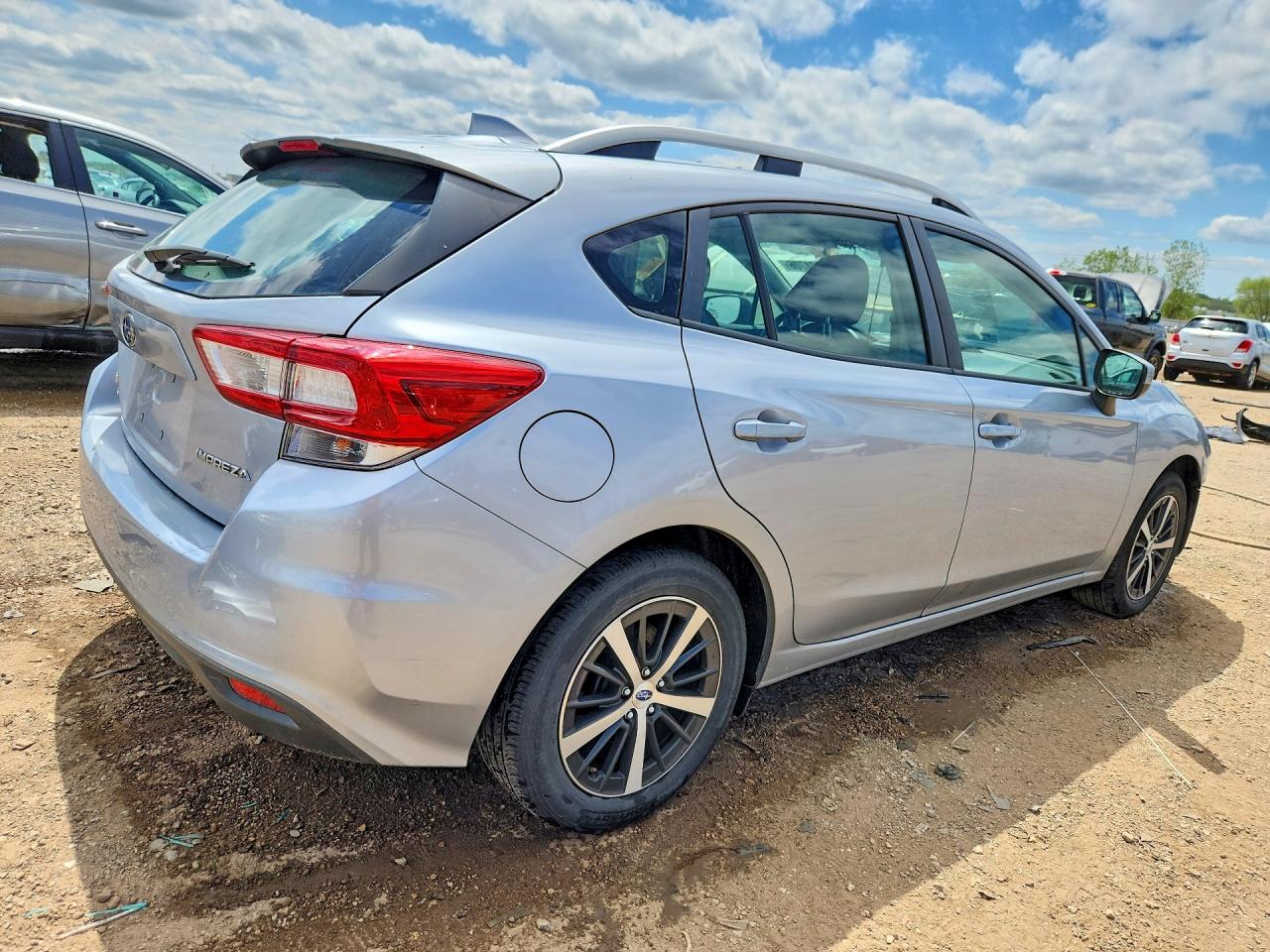2019 SUBARU IMPREZA PREMIUM photo 4