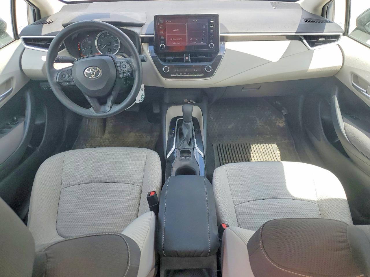 2020 TOYOTA COROLLA LE photo 15
