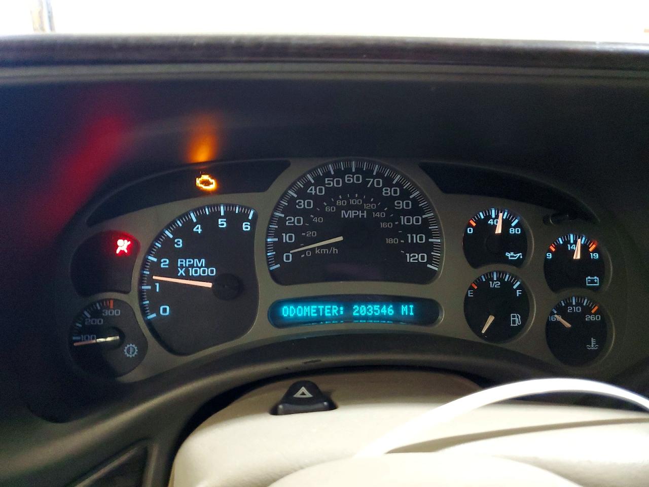 2004 GMC YUKON XL DENALI photo 23