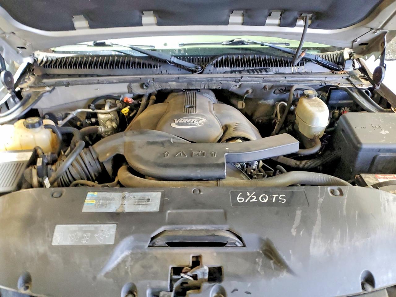 2004 GMC YUKON XL DENALI photo 32