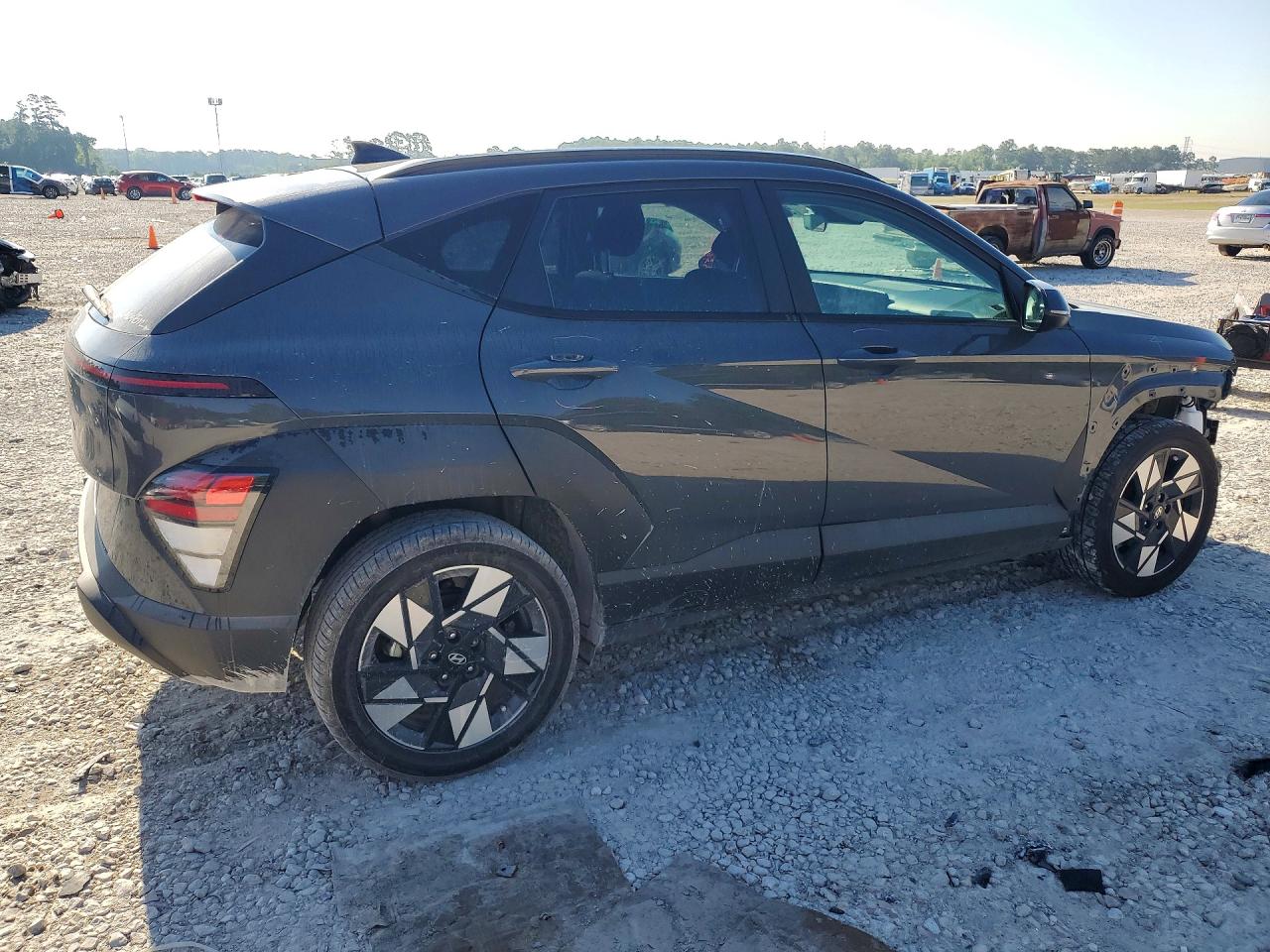 2024 HYUNDAI KONA SEL photo 5