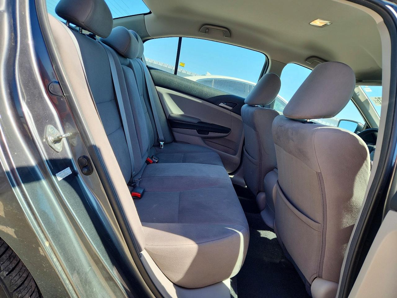 2012 HONDA ACCORD LX photo 28