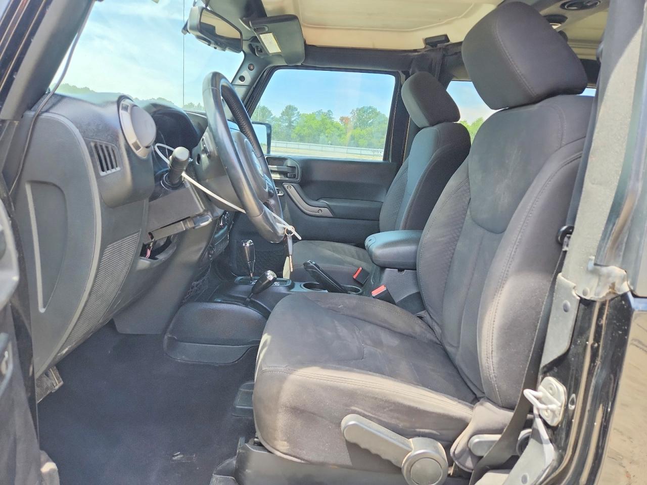 2013 JEEP WRANGLER SPORT photo 19