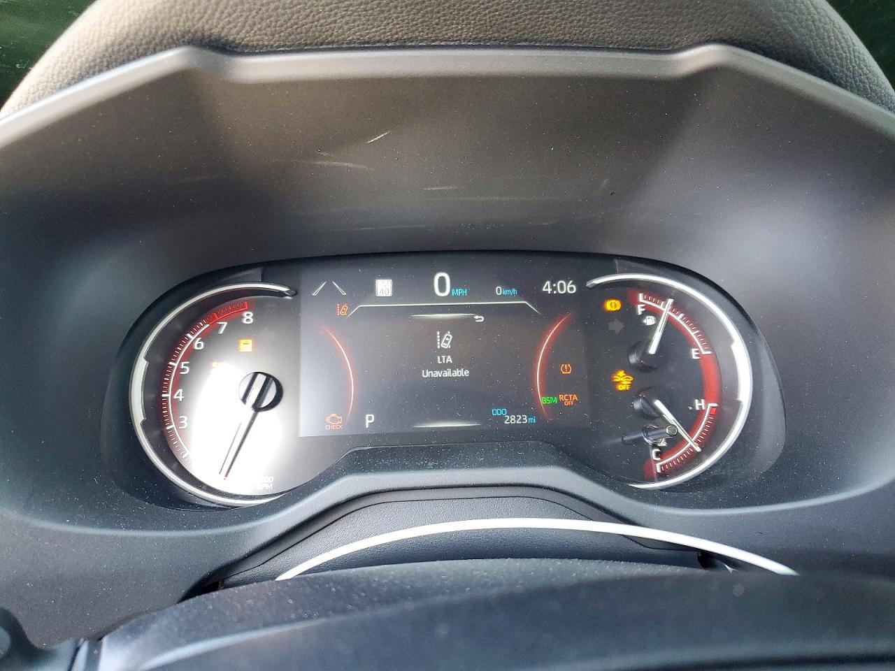 2025 TOYOTA RAV4 LE photo 25