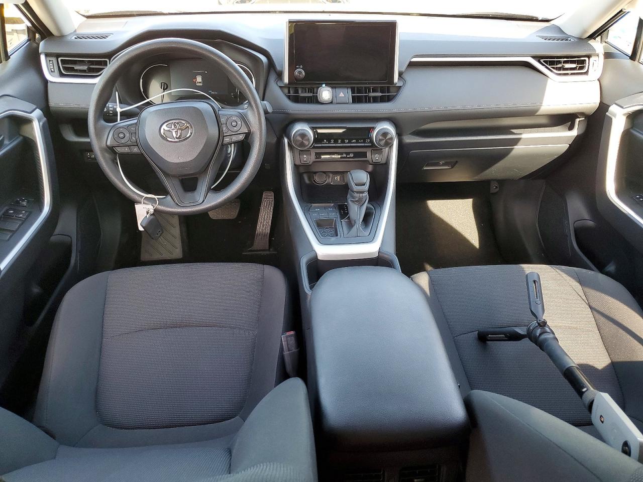 2025 TOYOTA RAV4 LE photo 22