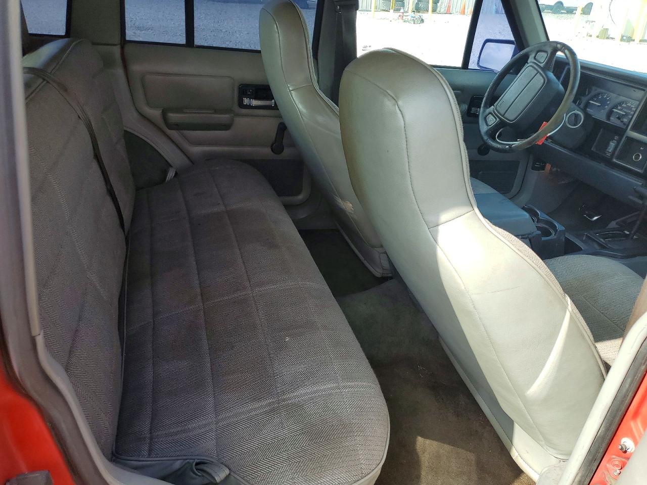 1996 JEEP CHEROKEE SPORT photo 21