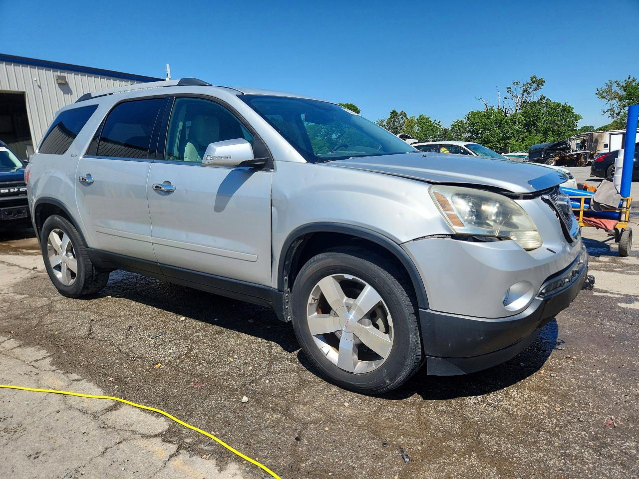 2011 GMC ACADIA SLT-1 photo 10