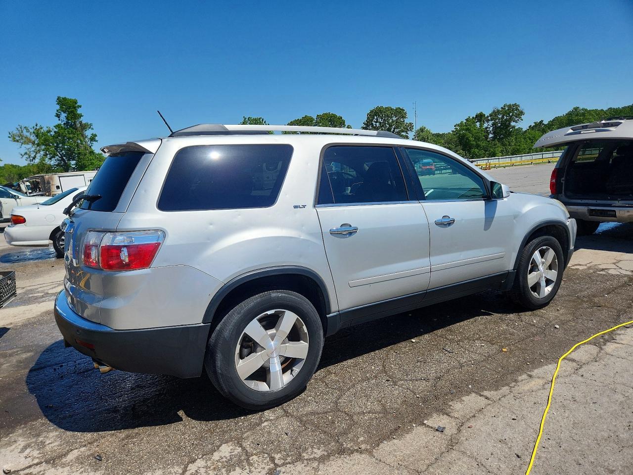 2011 GMC ACADIA SLT-1 photo 7