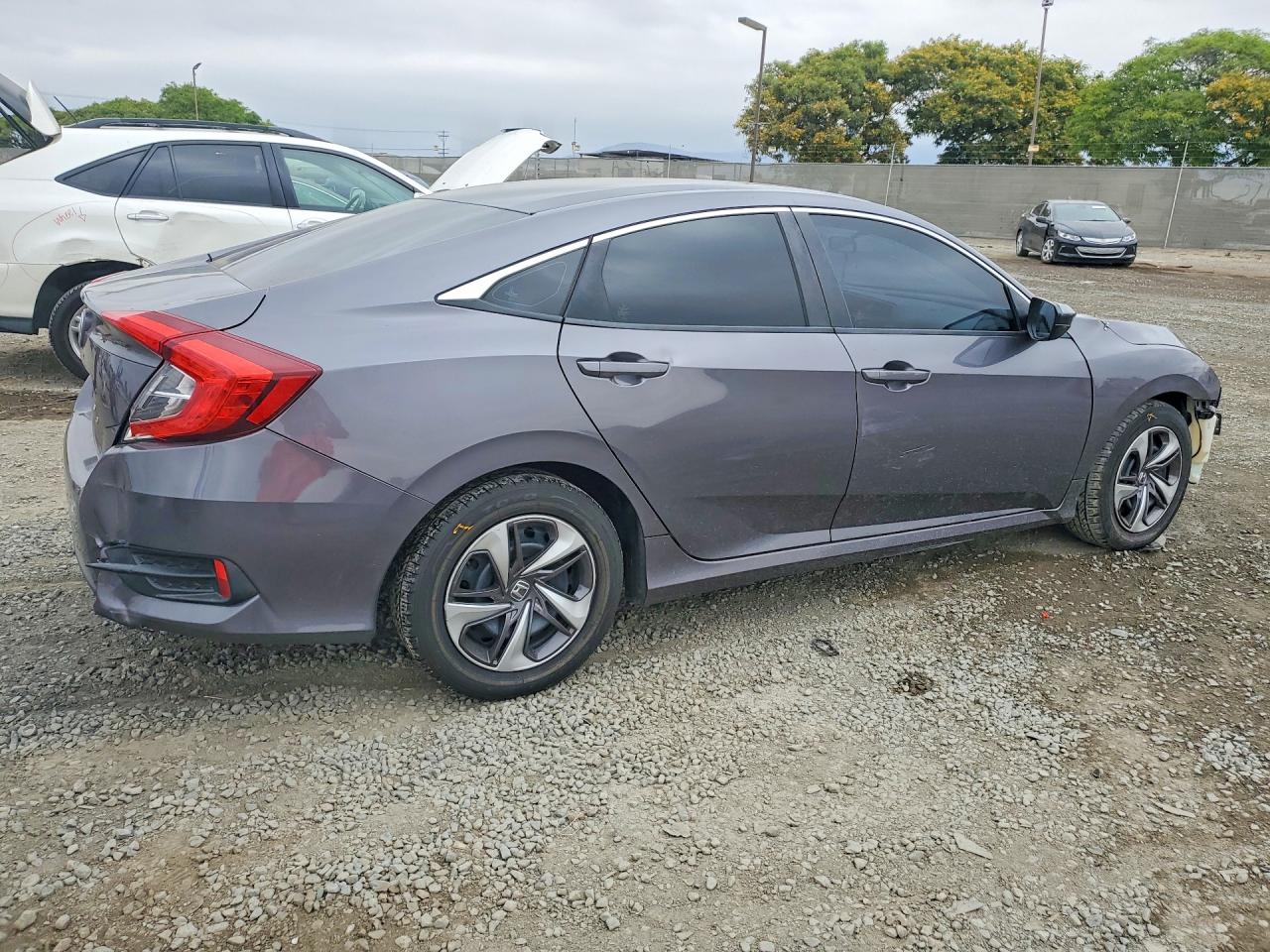 2016 HONDA CIVIC LX photo 5