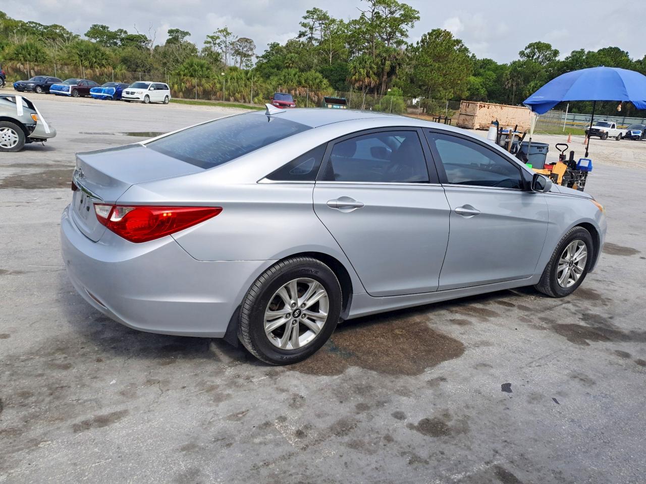 2011 HYUNDAI SONATA GLS photo 5