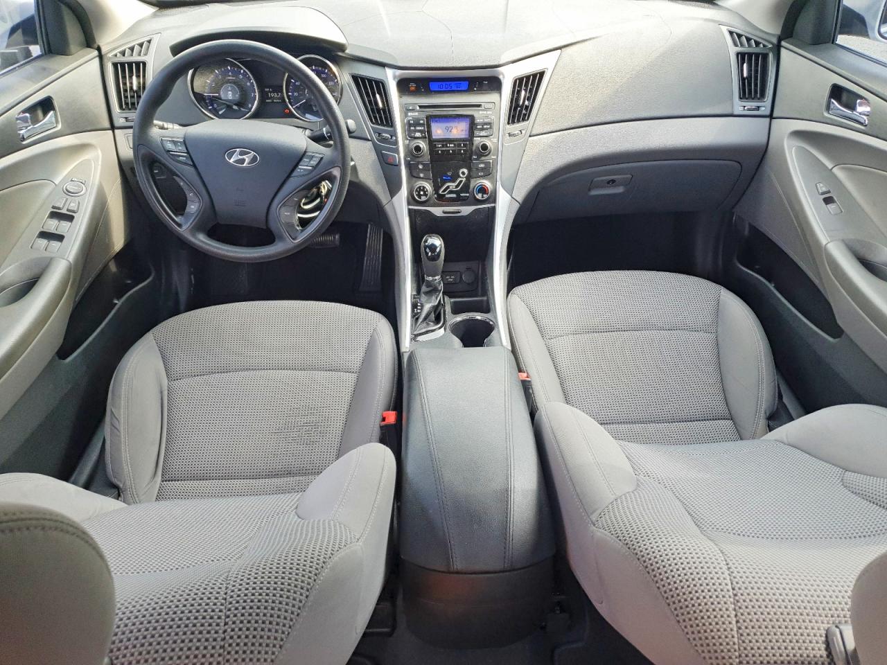 2011 HYUNDAI SONATA GLS photo 15