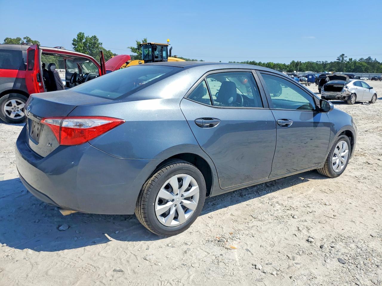 2015 TOYOTA COROLLA LE photo 5