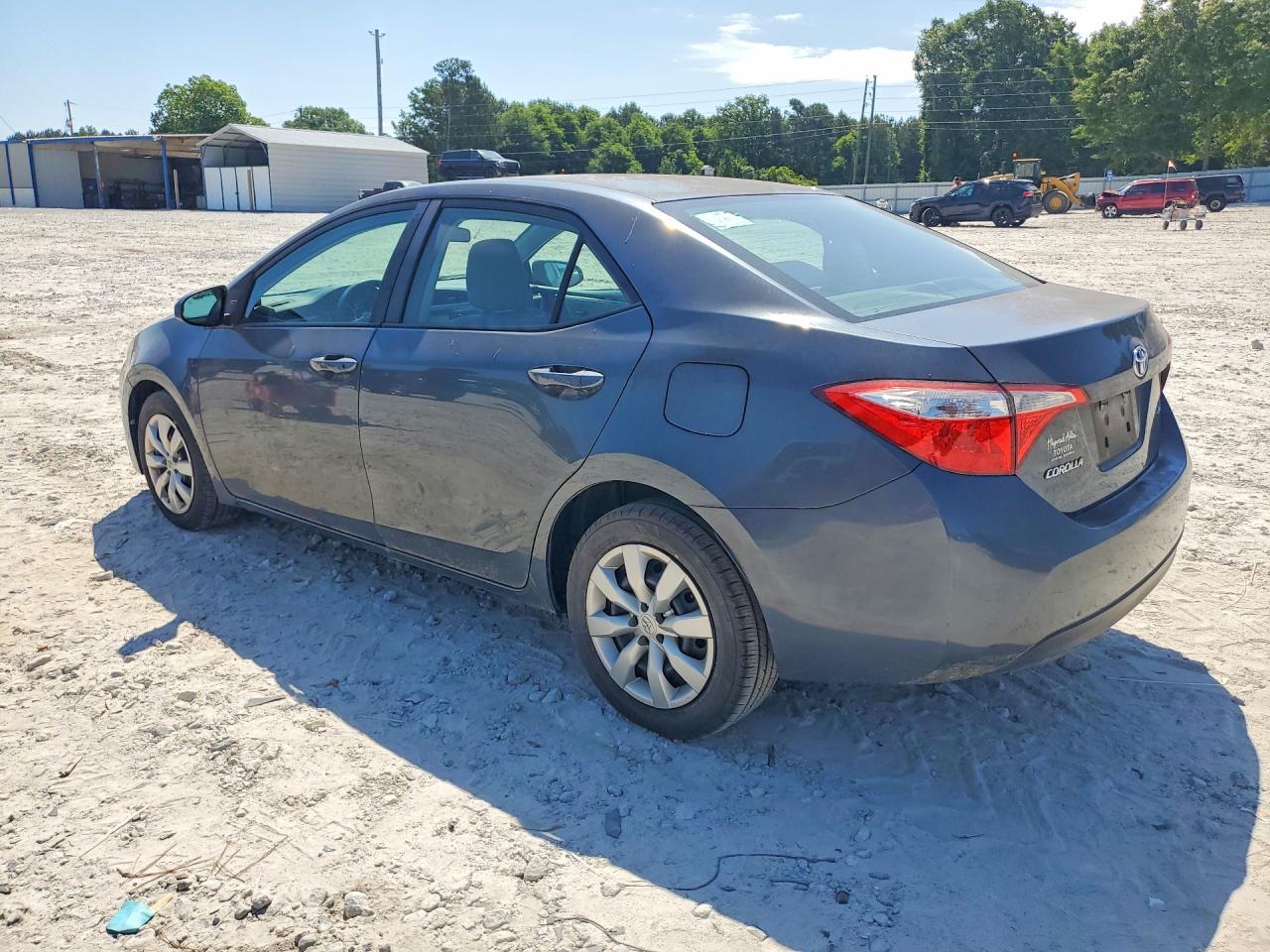 2015 TOYOTA COROLLA LE photo 3