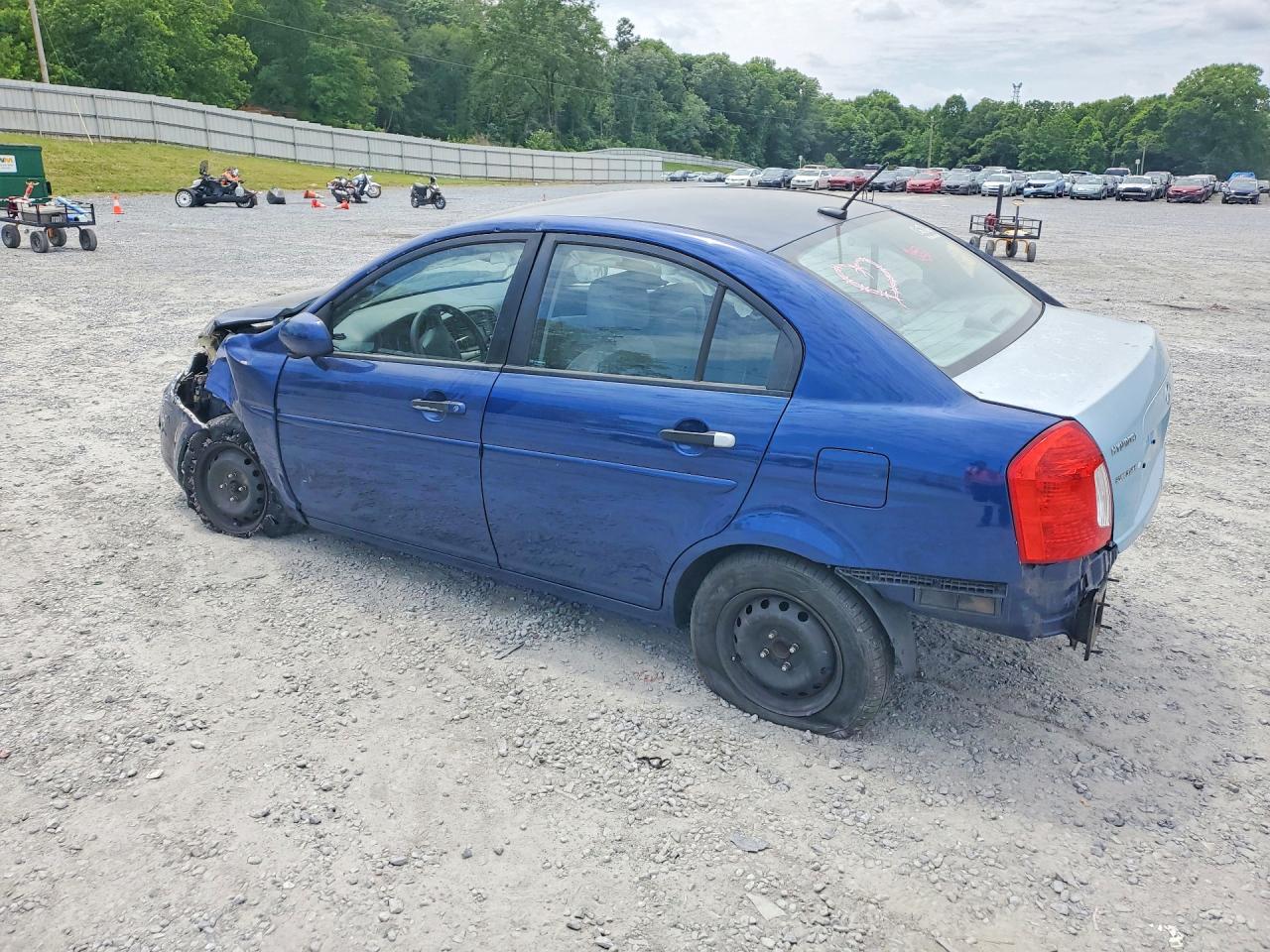 2010 HYUNDAI ACCENT GLS photo 2