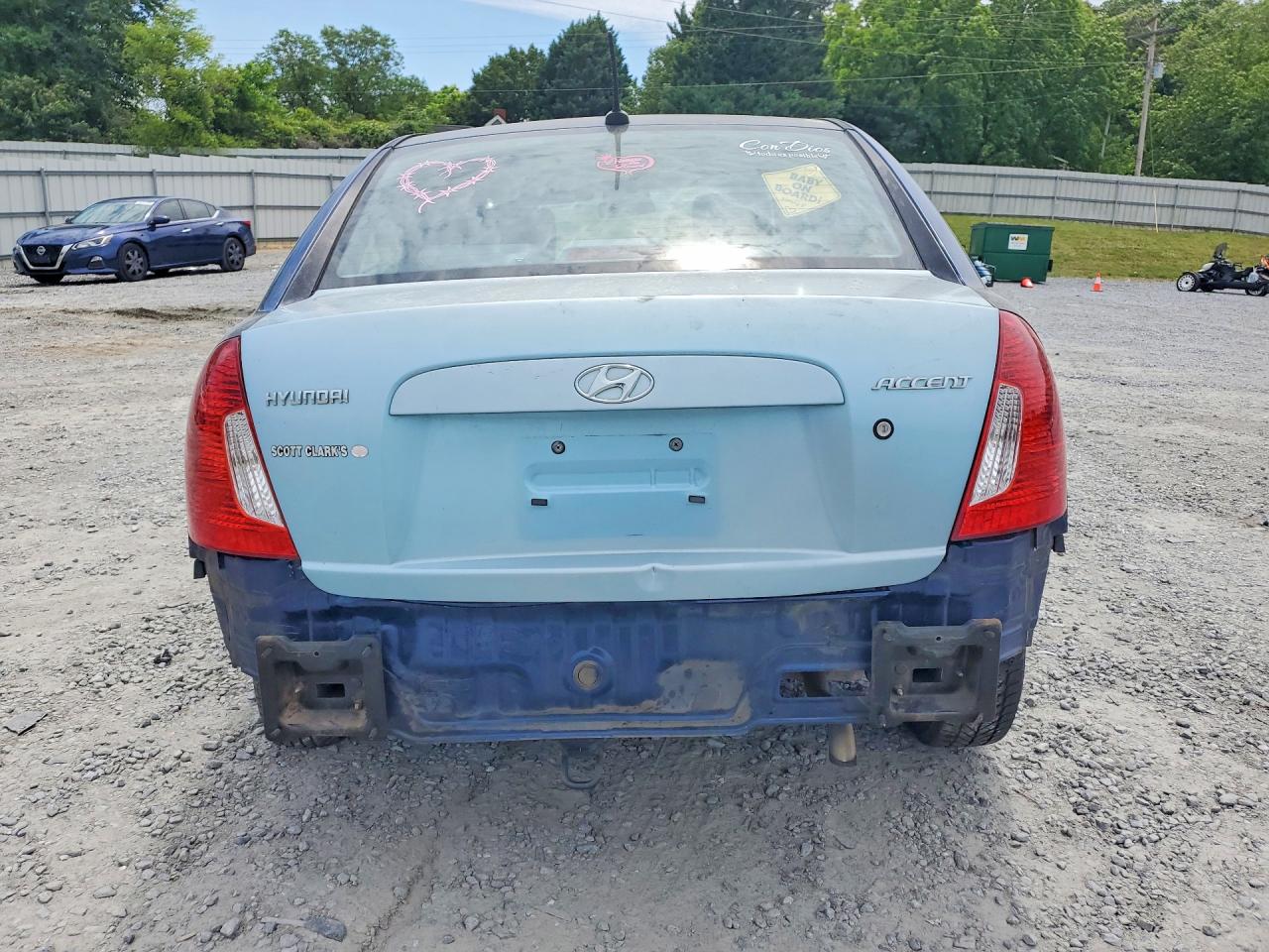 2010 HYUNDAI ACCENT GLS photo 6