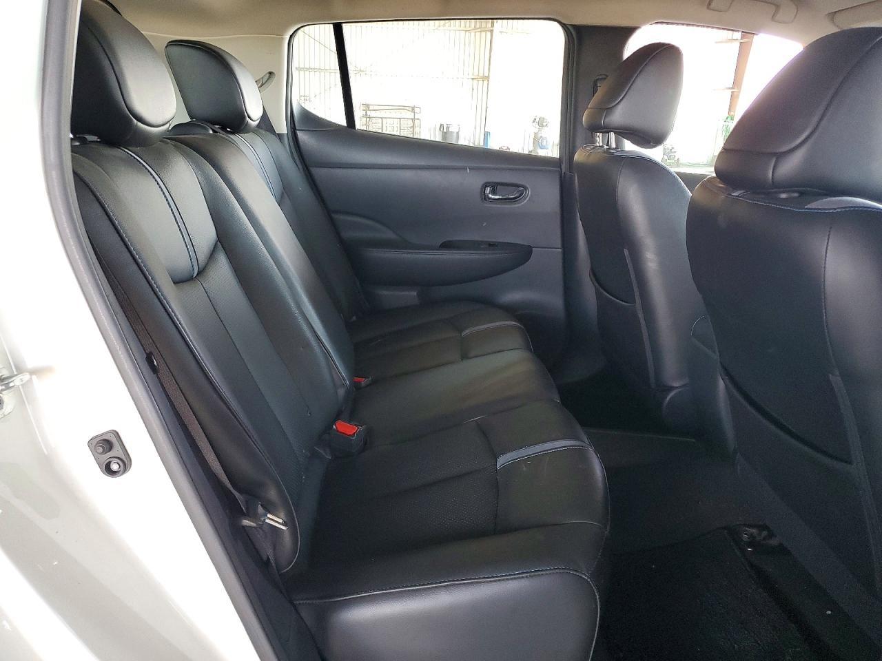 2019 NISSAN LEAF SL PLUS photo 10