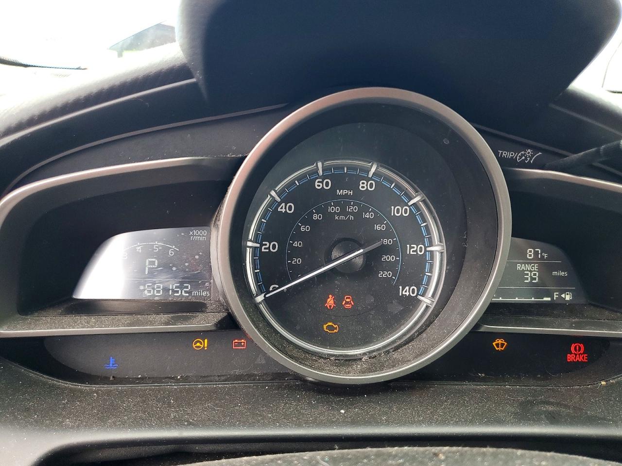 2019 TOYOTA YARIS LE photo 9