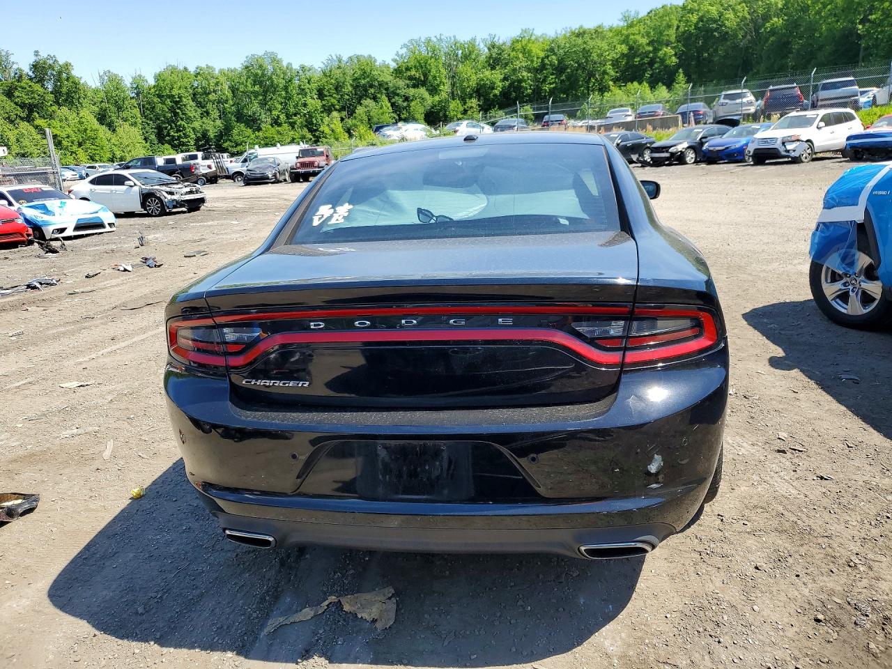 2016 DODGE CHARGER SE photo 16