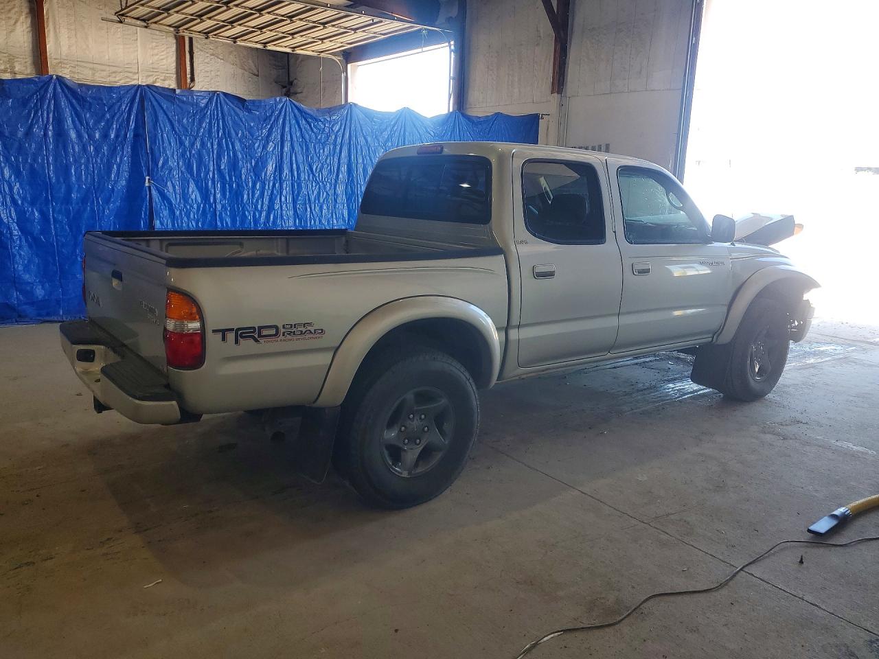 2002 TOYOTA TACOMA DOUBLE CAB photo 7