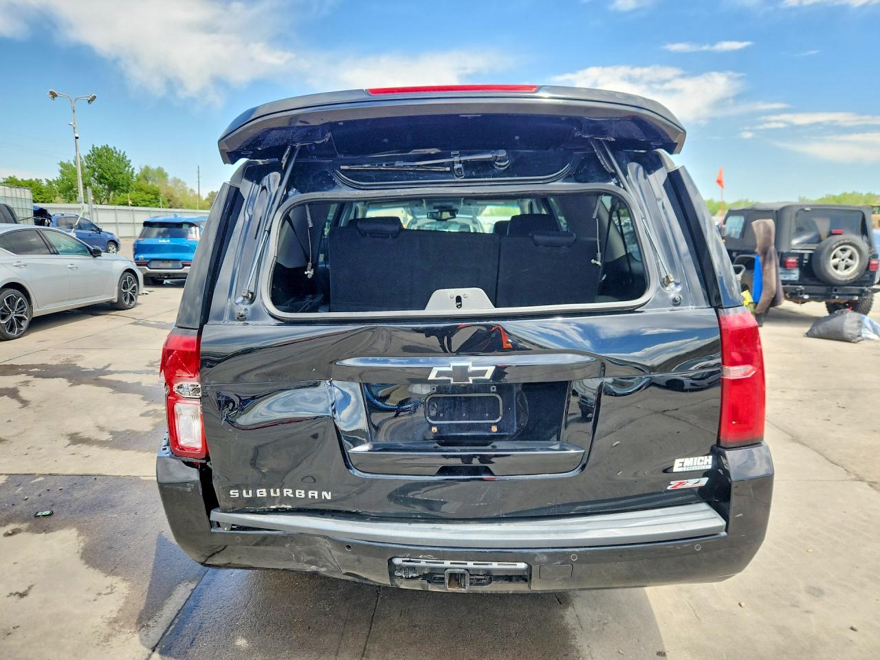 2018 CHEVROLET SUBURBAN K1500 LT photo 6