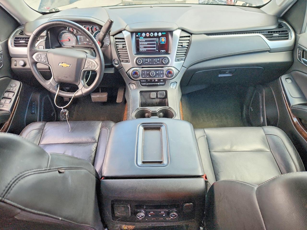2018 CHEVROLET SUBURBAN K1500 LT photo 8