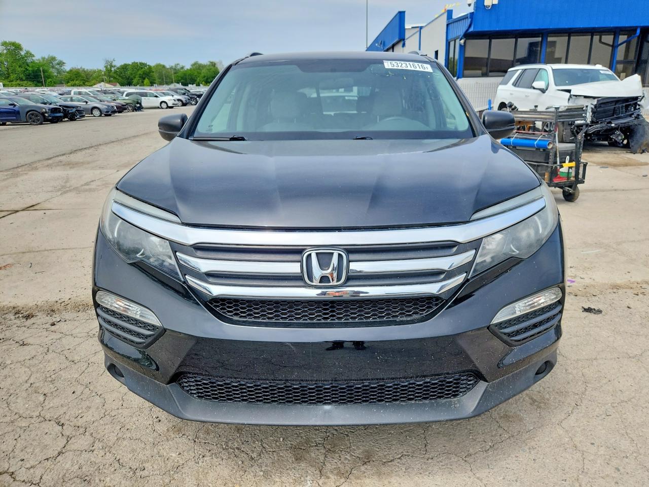2016 HONDA PILOT LX photo 9