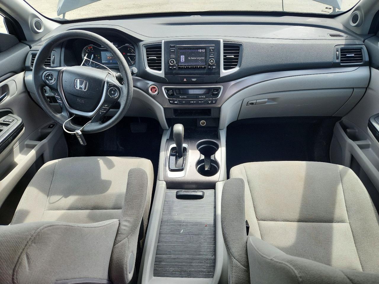 2016 HONDA PILOT LX photo 15