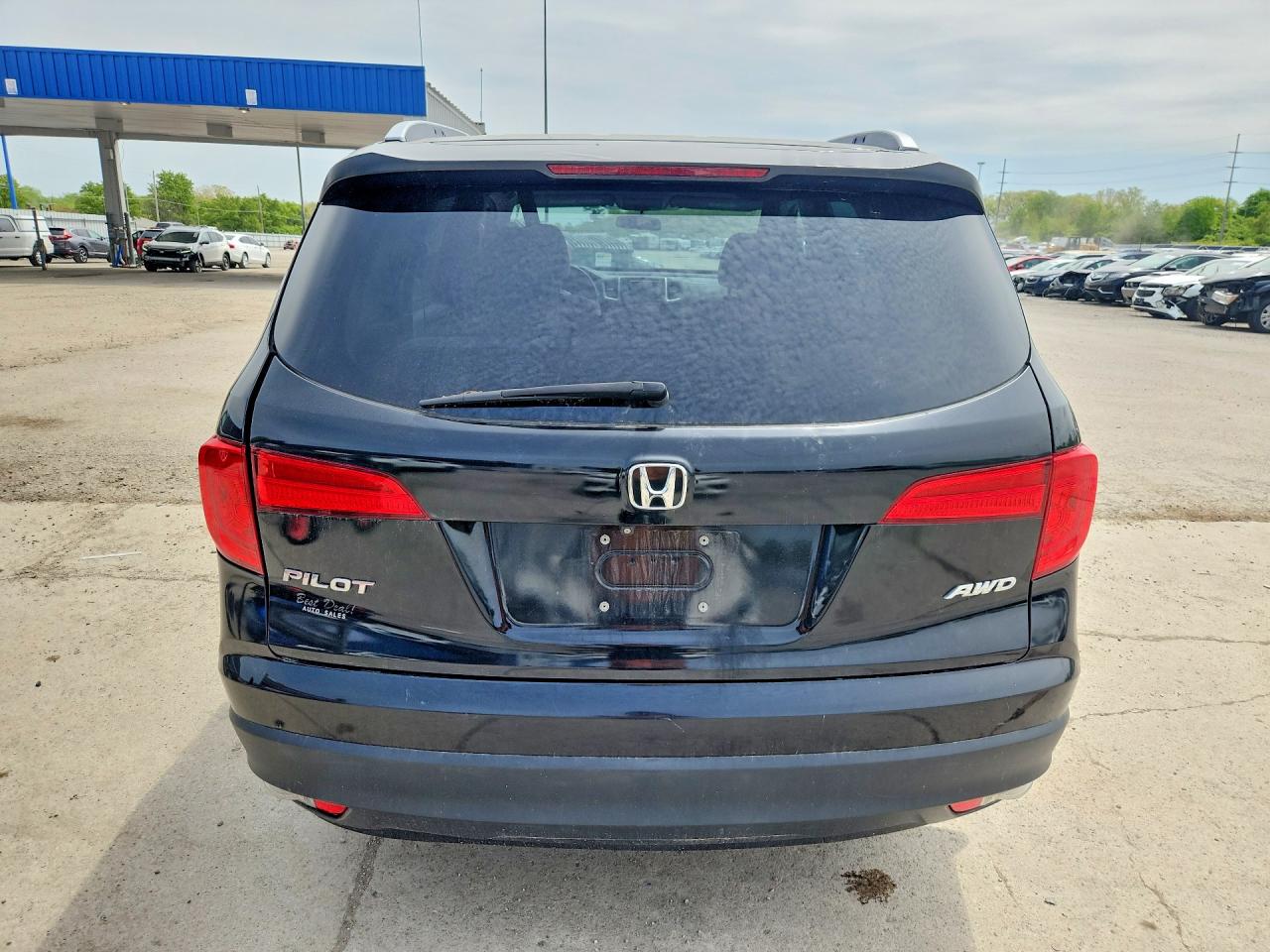2016 HONDA PILOT LX photo 11