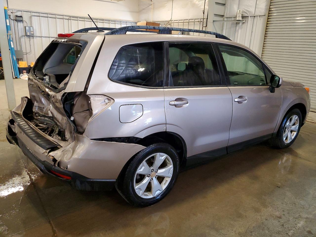 2015 SUBARU FORESTER photo 7