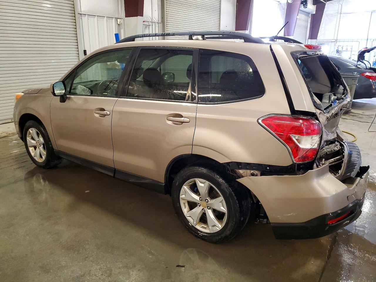 2015 SUBARU FORESTER photo 4